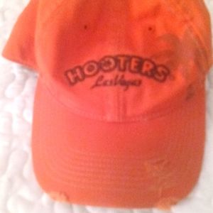Hooters hat